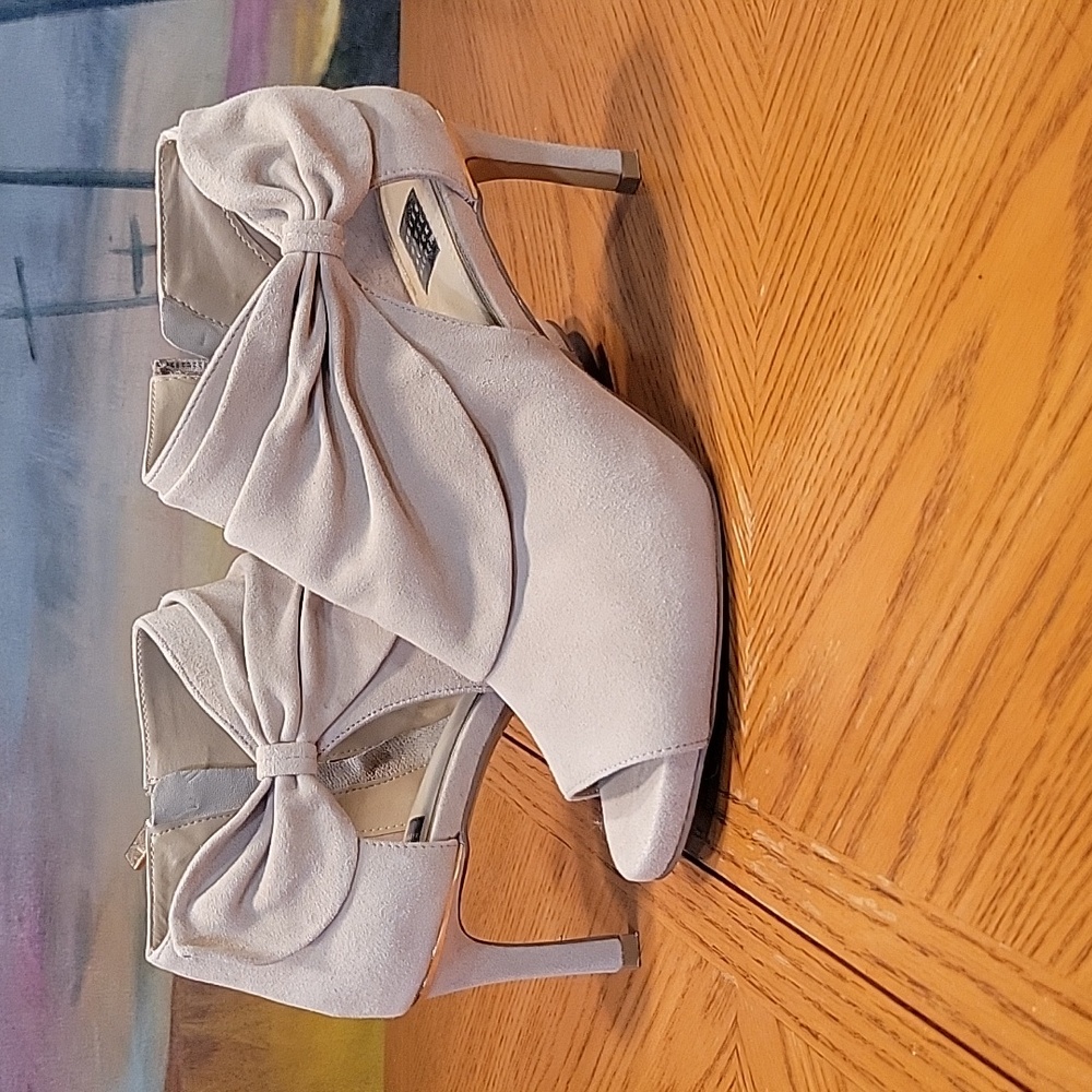 White House Black Market Bow Peep Toe Heels